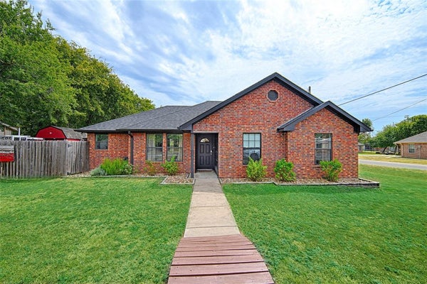 1102 14TH ST, HONEY GROVE, TX 75446 - Image 1d4a1af6defa1dbe8e404efc7c92b036/34063598