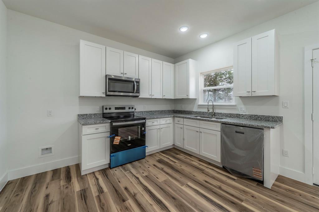 Log Cabin Estates - Residential