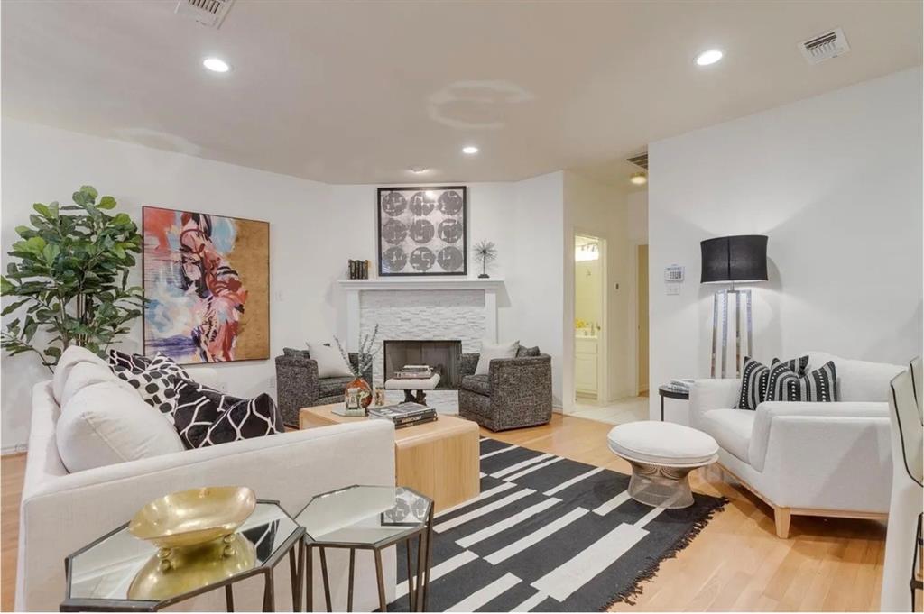 5882 Pecan Chase