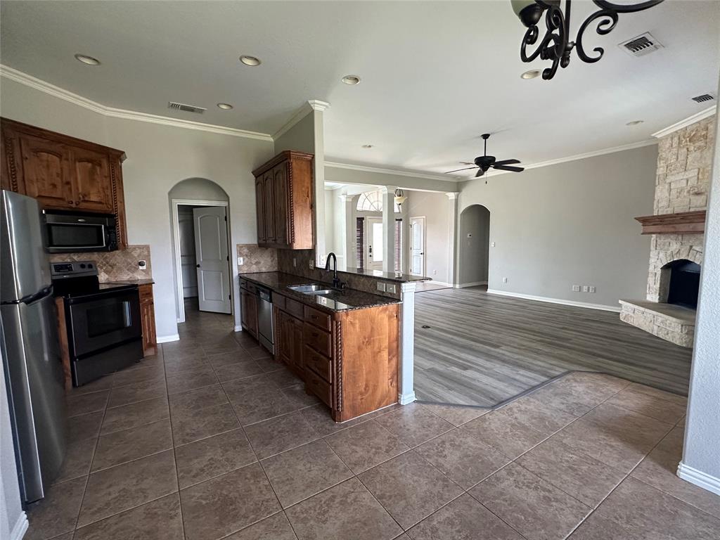 3004 Saunter Lane