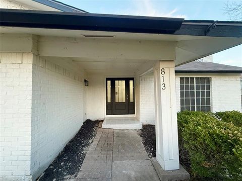 Tiny photo for 813 Via Balboa, Mesquite, TX 75150 (MLS # 21198509)