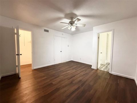 Tiny photo for 813 Via Balboa, Mesquite, TX 75150 (MLS # 21198509)