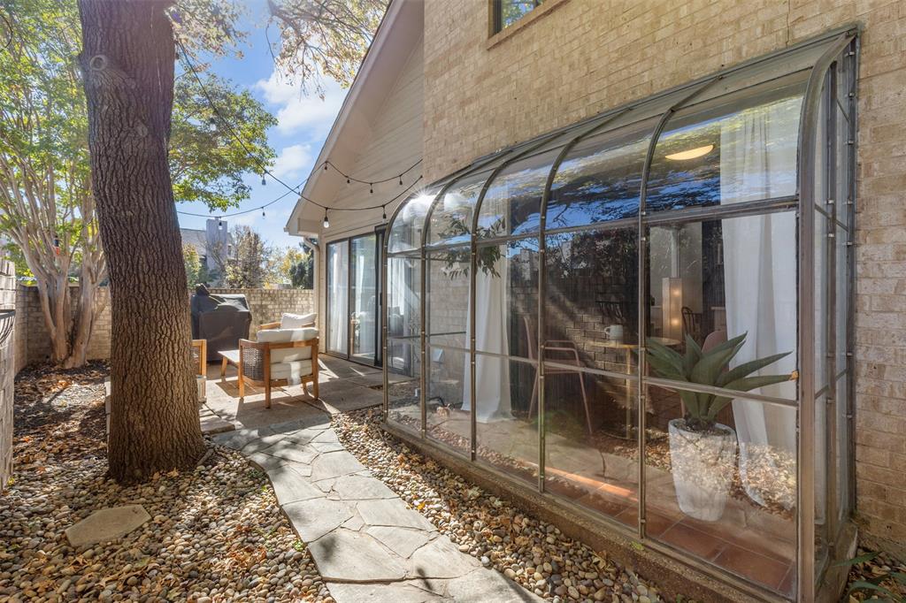 Sanguinet Condo Apts Ph 1 - Residential