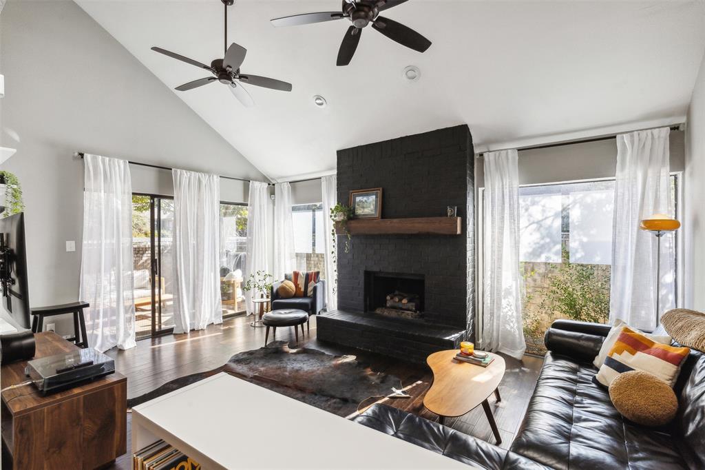 Sanguinet Condo Apts Ph 1 - Residential