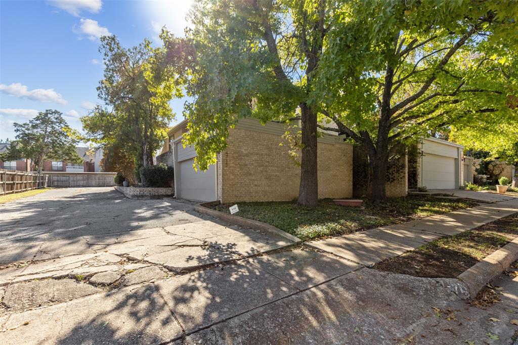 Sanguinet Condo Apts Ph 1 - Residential