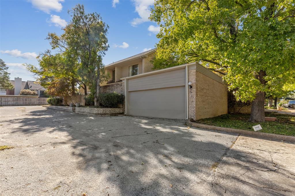 Sanguinet Condo Apts Ph 1 - Residential