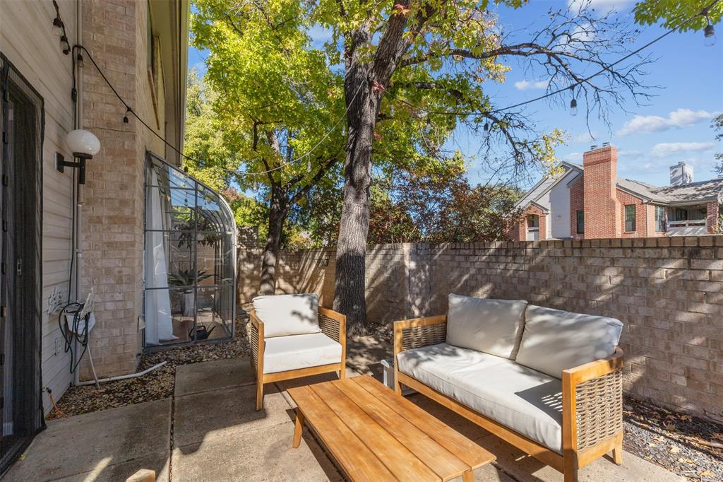 Sanguinet Condo Apts Ph 1 - Residential