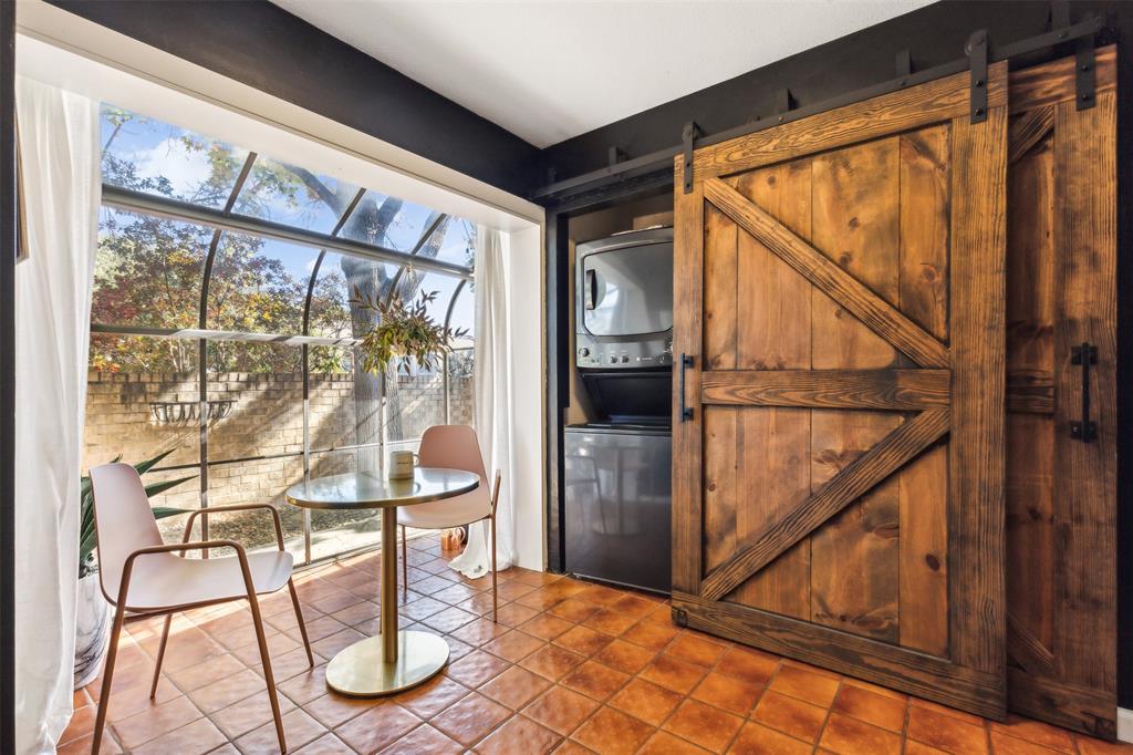 Sanguinet Condo Apts Ph 1 - Residential