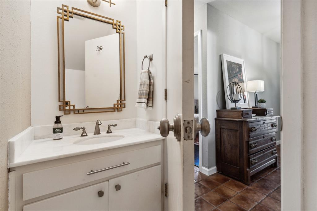 Sanguinet Condo Apts Ph 1 - Residential