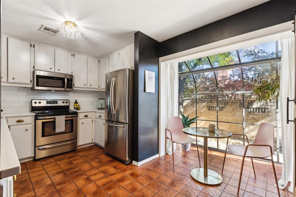 Sanguinet Condo Apts Ph 1 - Residential