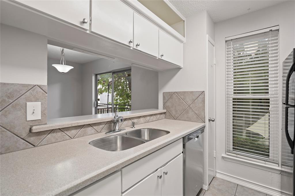 One Holland Place Condos - Residential