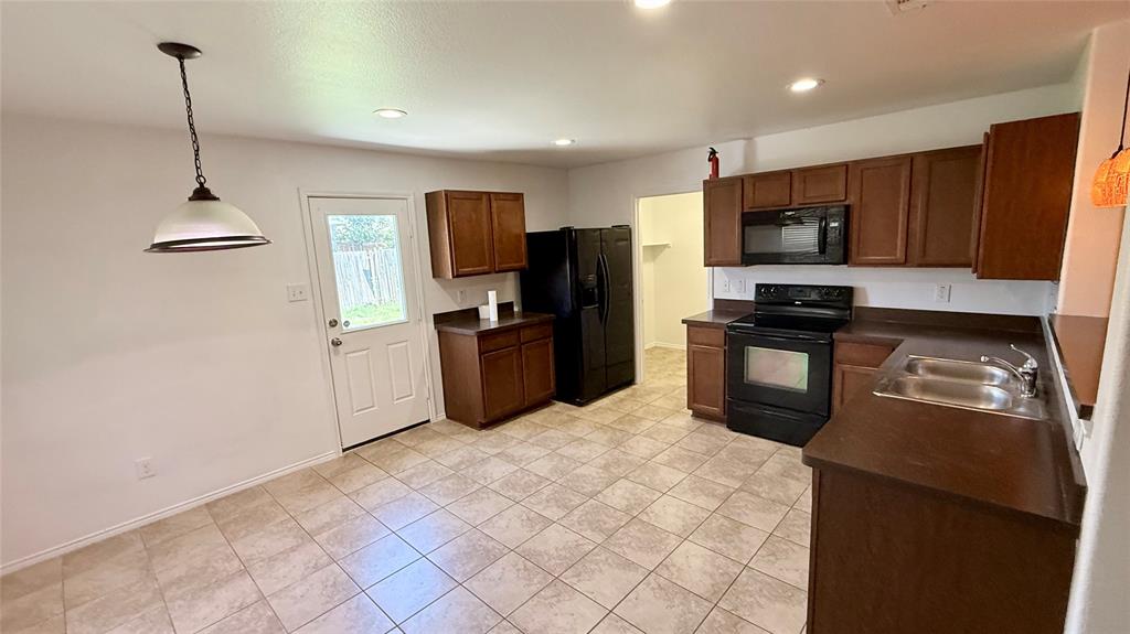 Parks At Boat Club The - Residential Lease