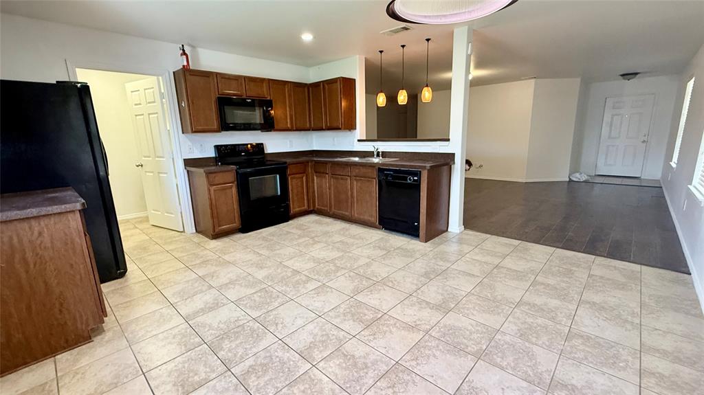 Parks At Boat Club The - Residential Lease