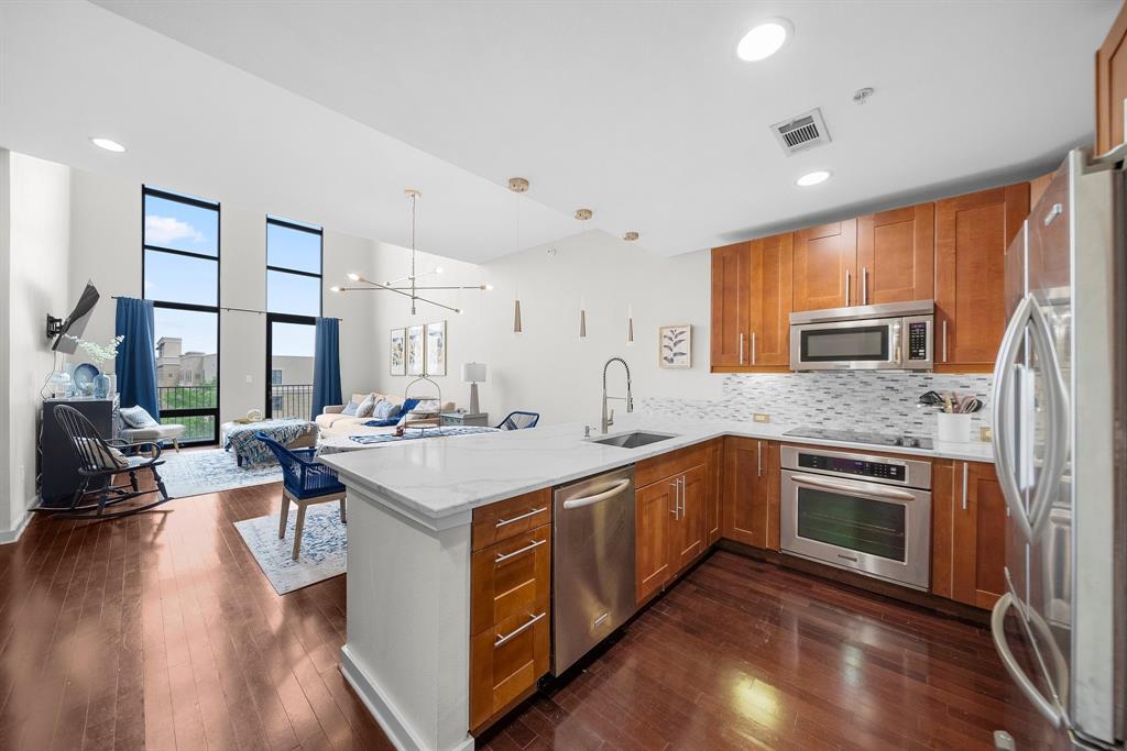 2608 Museum Way 3417