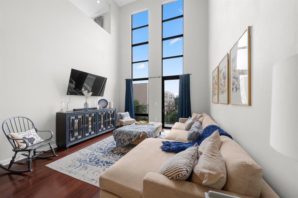 2608 Museum Way 3417