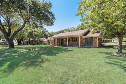 A home in Corsicana