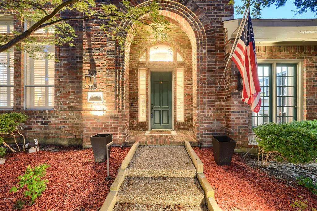 3406 Oakleaf Lane