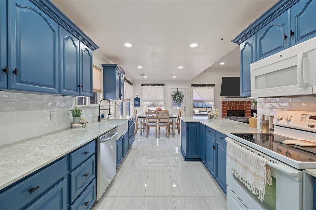 Crescent Oaks Beach Estates - Residential