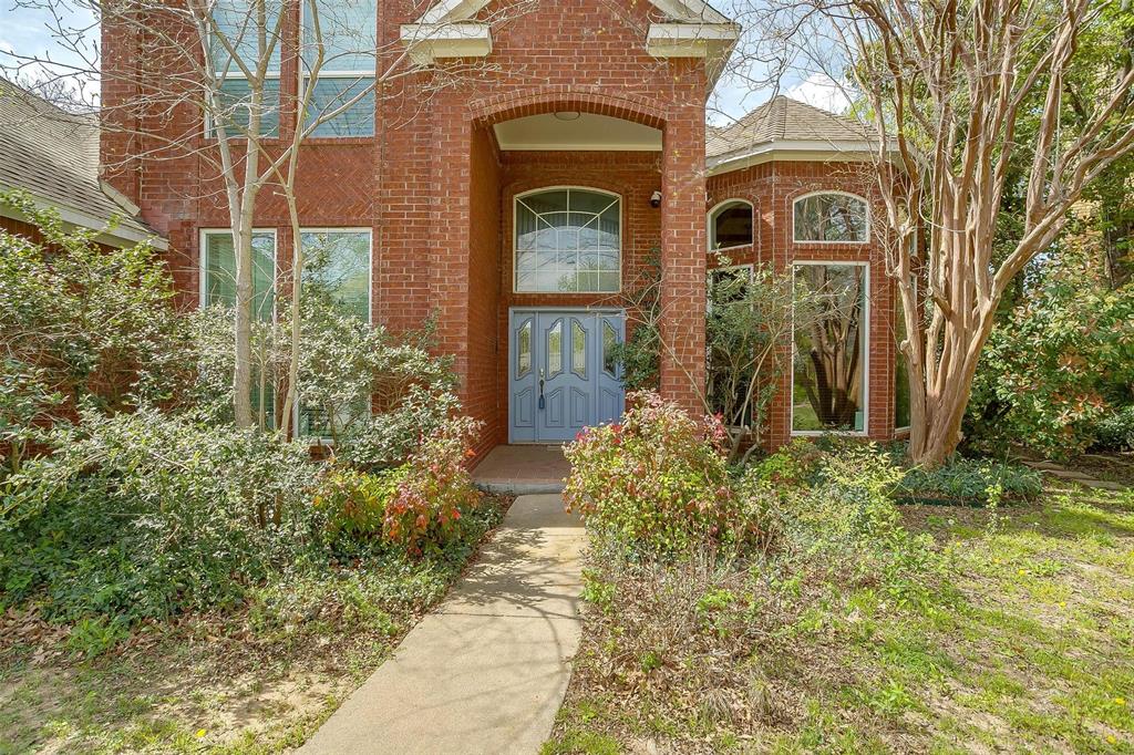 1002 Loch Lomond Drive