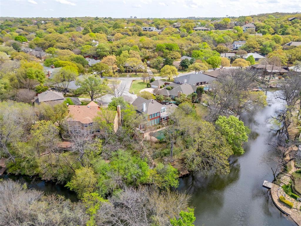 1002 Loch Lomond Drive