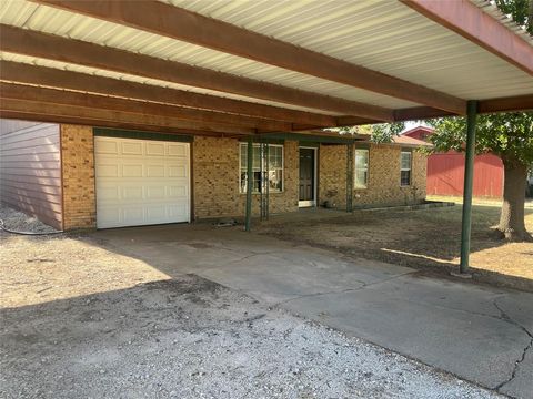 179 Oakland Street Graham TX 76450