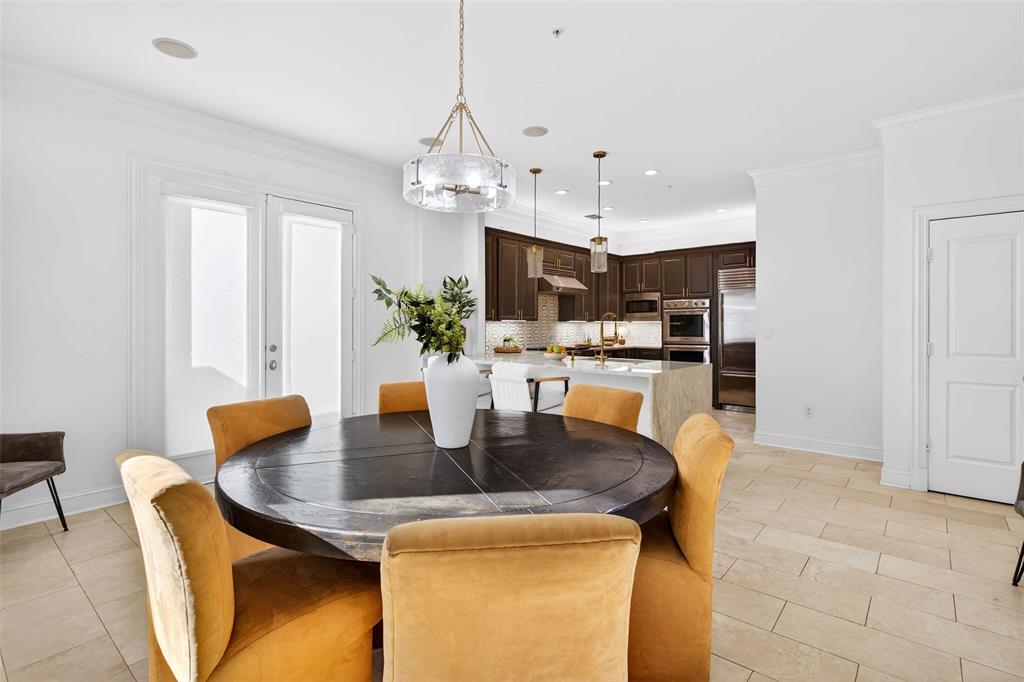 6615 Bandera Avenue 1A