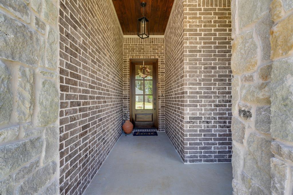 418 Deer Point Cove