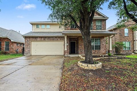 Photo of 4009 Summerhill Lane, Fort Worth, TX 76244 (MLS # 21244453)