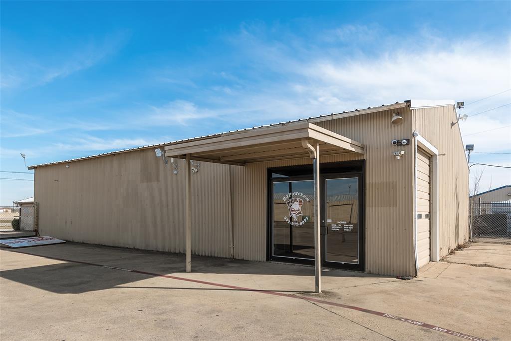 210 S Highway 175 S