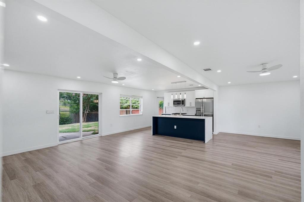 12607 Gaslite Circle