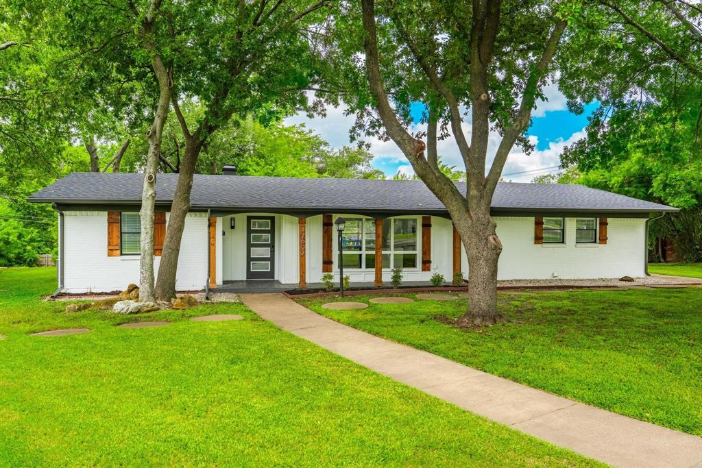 12607 Gaslite Circle