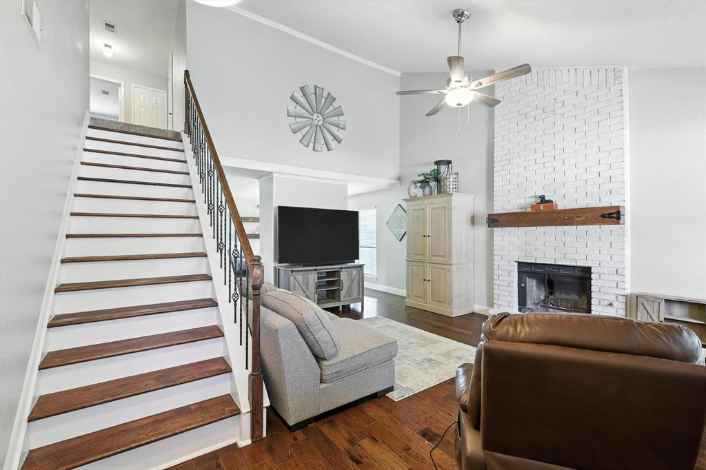 1227 Eaton Lane