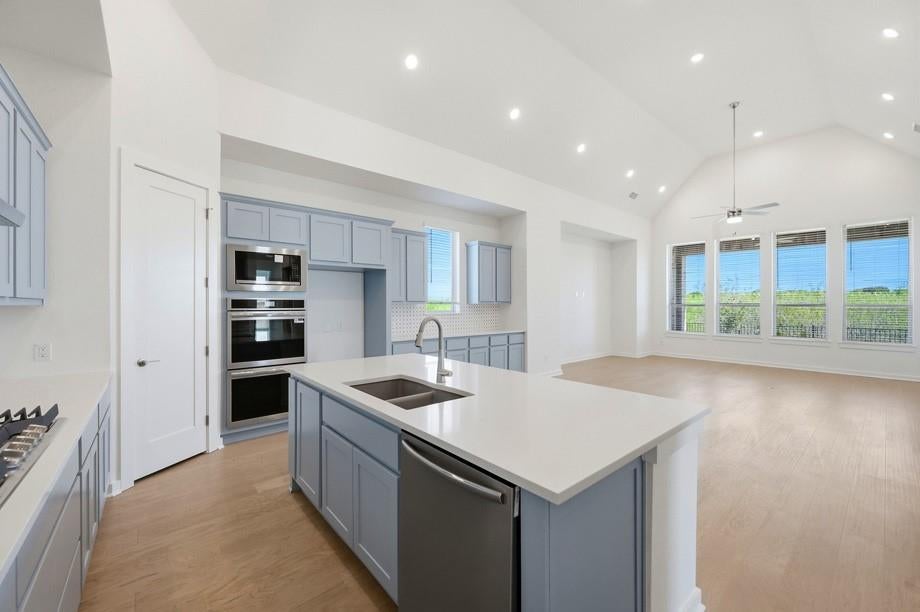 4112 Trellis Drive