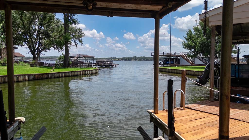 301 Lake Front Drive