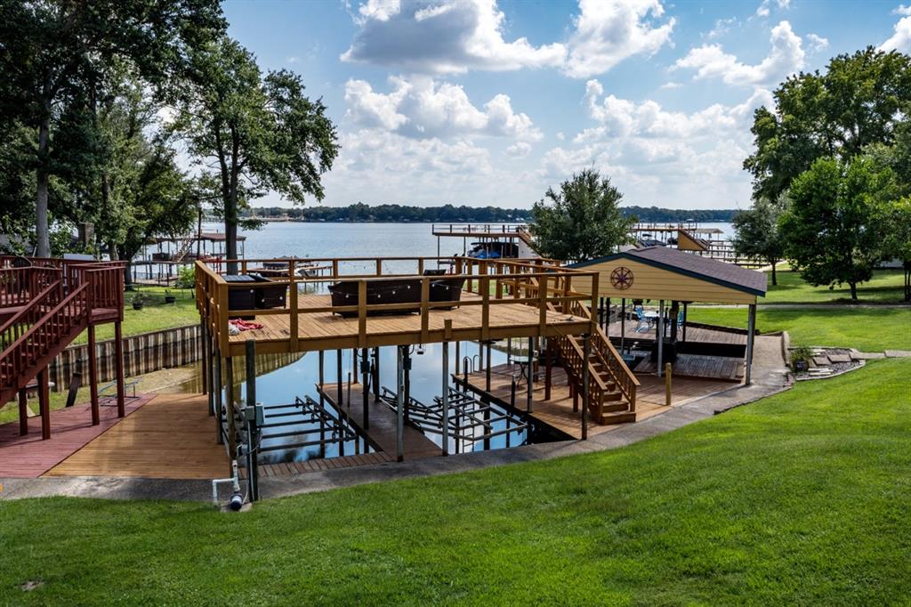 301 Lake Front Drive