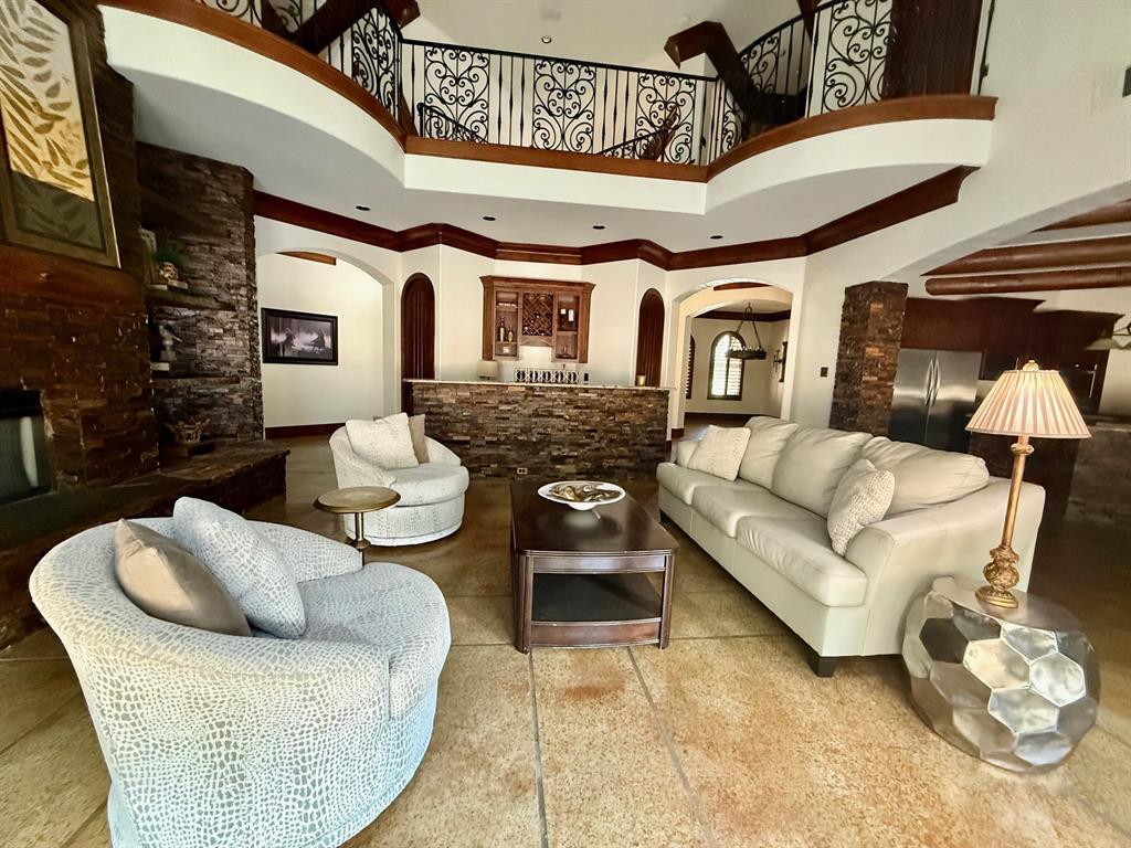 2626 Twelve Oaks Lane