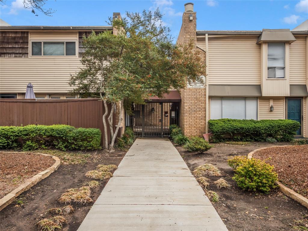 2702 Douglas Avenue 137