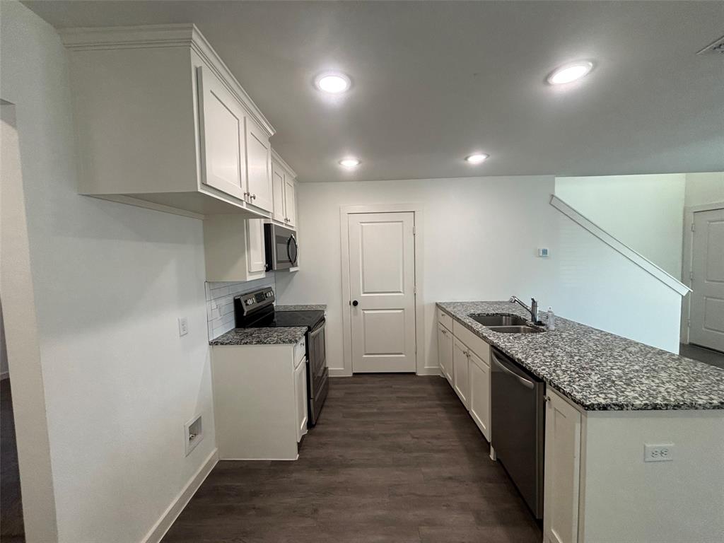 FAIRMOUNT - Residential Income