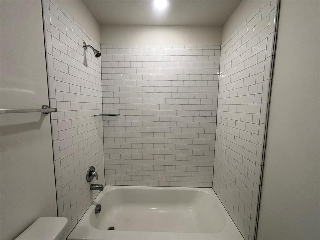 FAIRMOUNT - Residential Income