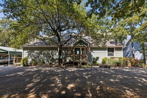 A home in Pottsboro