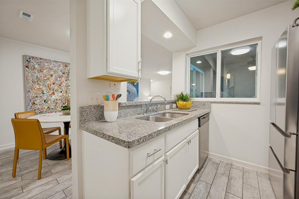 Arrangement Condominium - Residential