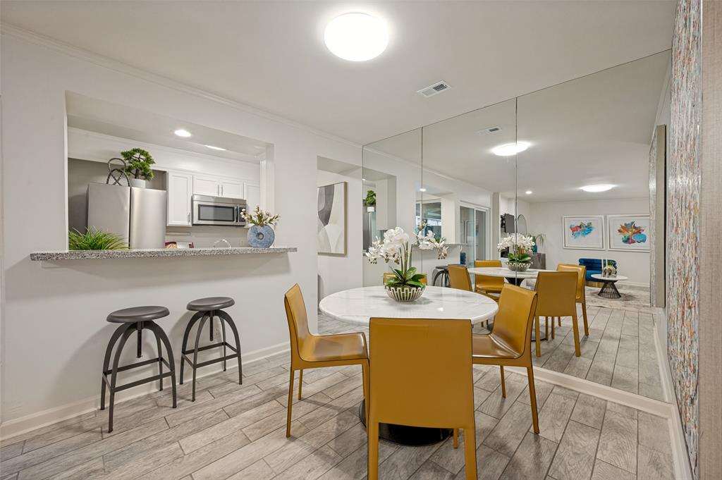Arrangement Condominium - Residential