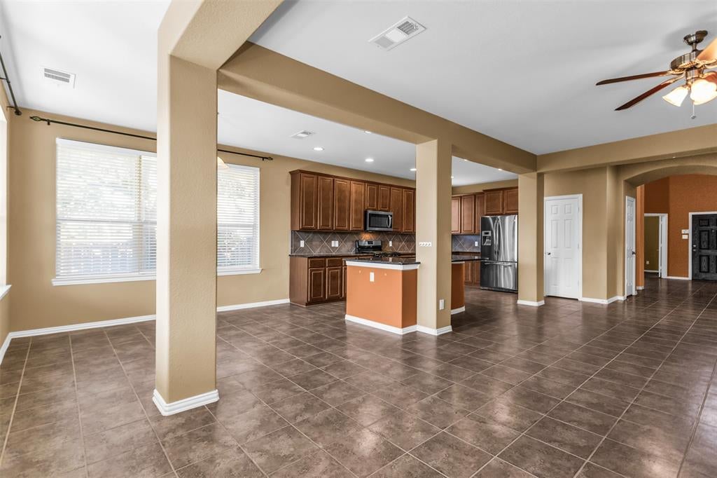 2620 Tradewinds Drive
