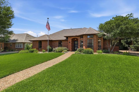 Tiny photo for 642 Eagle Drive, Coppell, TX 75019 (MLS # 21322625)