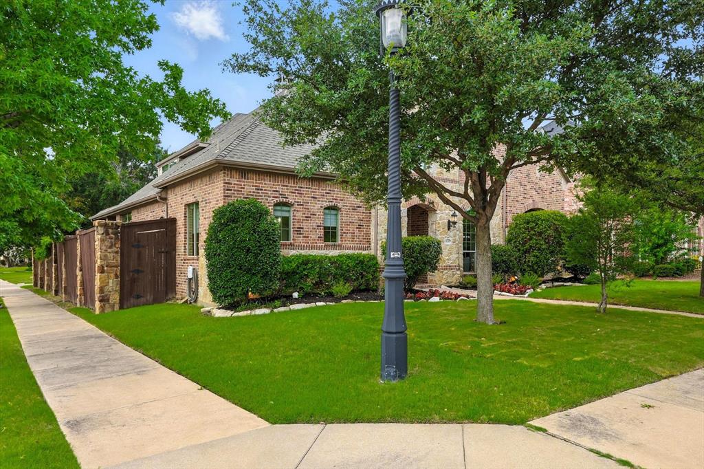 420 Red Castle Drive