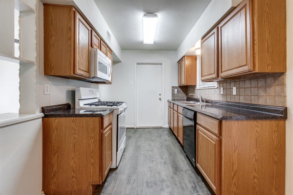 Cloverdale 03 - Residential