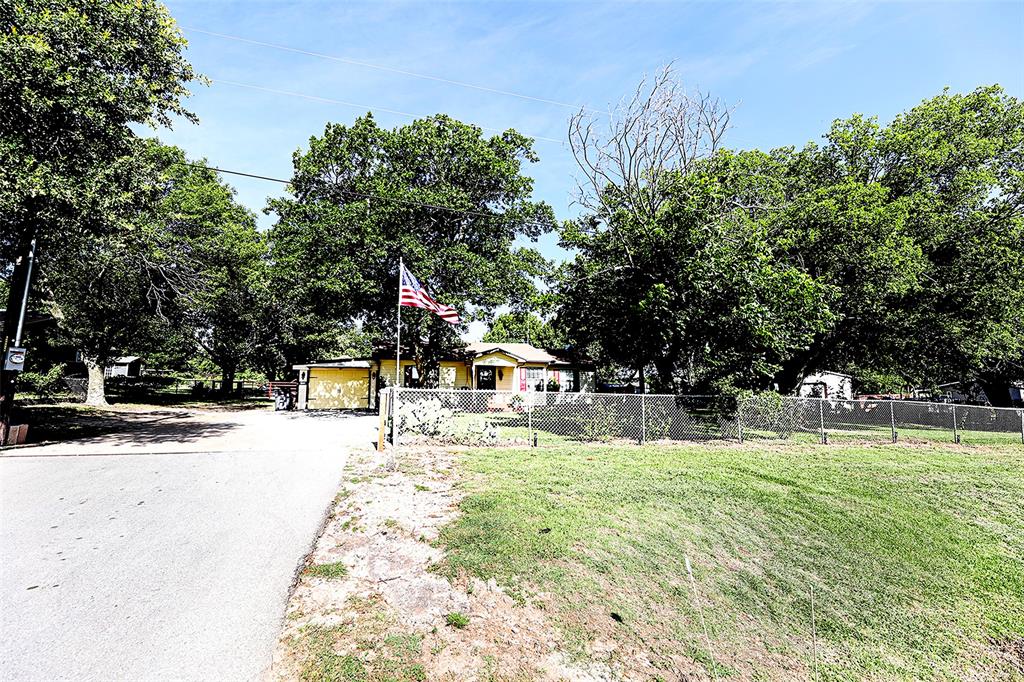 1561 Fm 1816