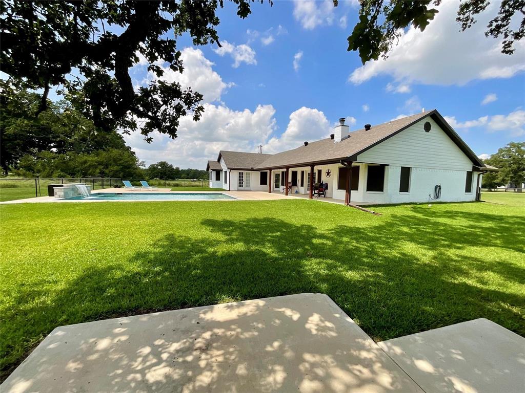 800 N Seven Points Drive