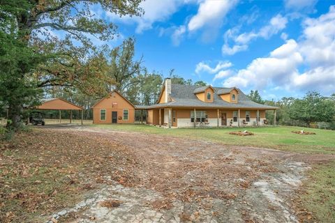 12701 FM 2010 Chandler TX 75758
