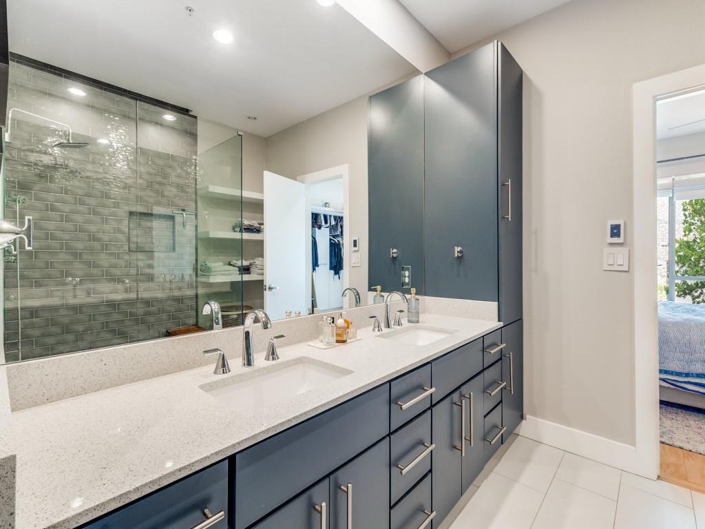 Twnhms 4111 - Residential